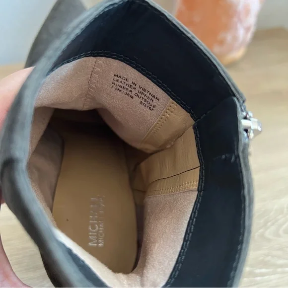 Like new! Michael Kors Gray Suede Dawson Ankle Booties - Picture 9 of 9